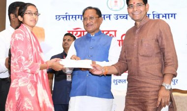 *युवाओं के उज्ज्वल भविष्य के लिए सरकार पूर्णतः प्रतिबद्ध : मुख्यमंत्री श्री विष्णु देव साय*