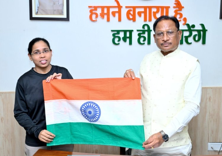 *एवरेस्ट पर तिरंगा फहराने निकली छत्तीसगढ़ की बेटी, मुख्यमंत्री ने दी शुभकामनाएं*