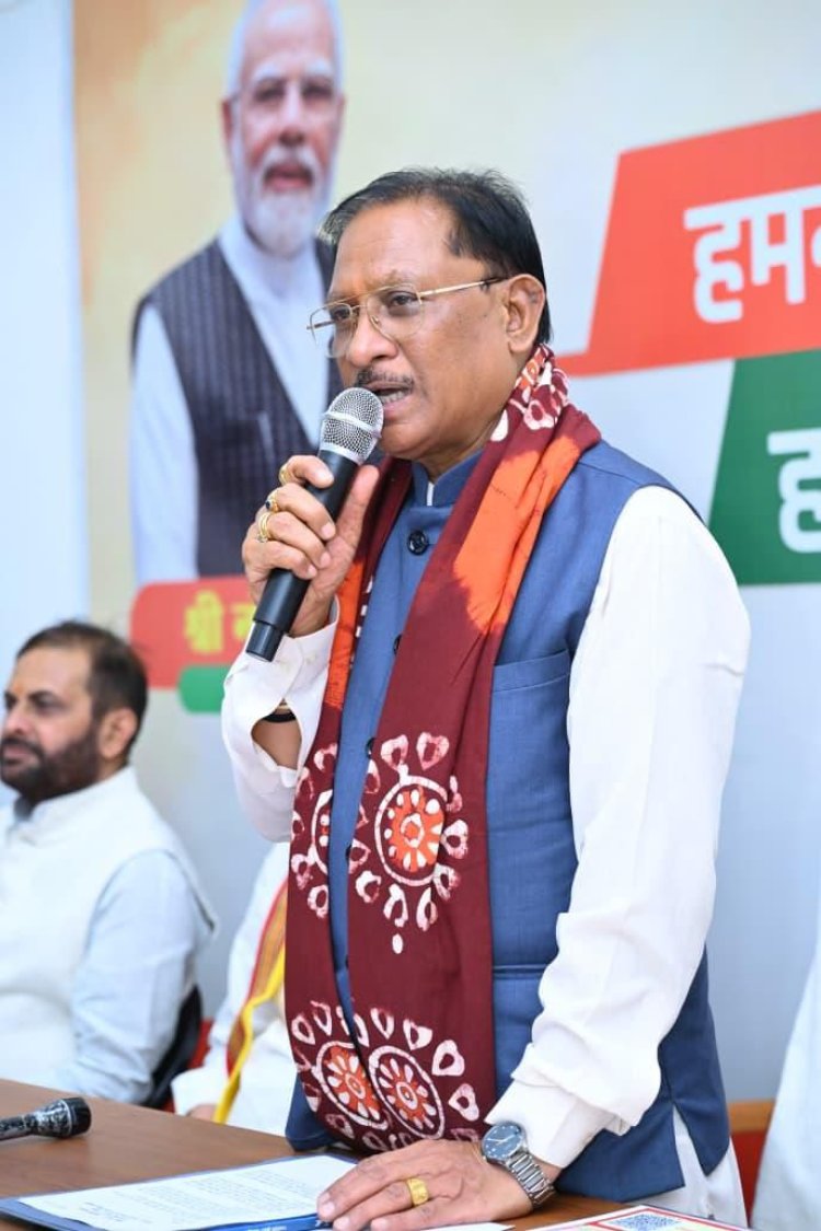 *बंगाली नववर्ष मिलन समारोह में शामिल हुए मुख्यमंत्री श्री विष्णुदेव साय*
