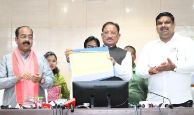 *मुख्यमंत्री श्री विष्णुदेव साय ने माध्यमिक शिक्षा मंडल की 10वीं और 12वीं बोर्ड परीक्षाओं के परीक्षा परिणाम जारी कर विद्यार्थियों को दी शुभकामनाएं*