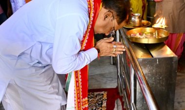 *मुख्यमंत्री श्री विष्णुदेव साय हरिनाम संकीर्तन नामयज्ञ में हुए शामिल*