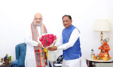 *जहां कभी एम्बुलेंस पहुंचना भी सपना था, वहां अब डॉक्टर दे रहे दस्तक : बस्तर के जंगलों तक पहुंची स्वास्थ्य क्रांति*