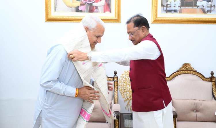 *मुख्यमंत्री श्री विष्णुदेव साय से लघु उद्योग भारती के प्रतिनिधिमंडल ने की सौजन्य मुलाकात : 14वें इंडिया इंडस्ट्रियल फेयर की तैयारियों पर हुई चर्चा*
